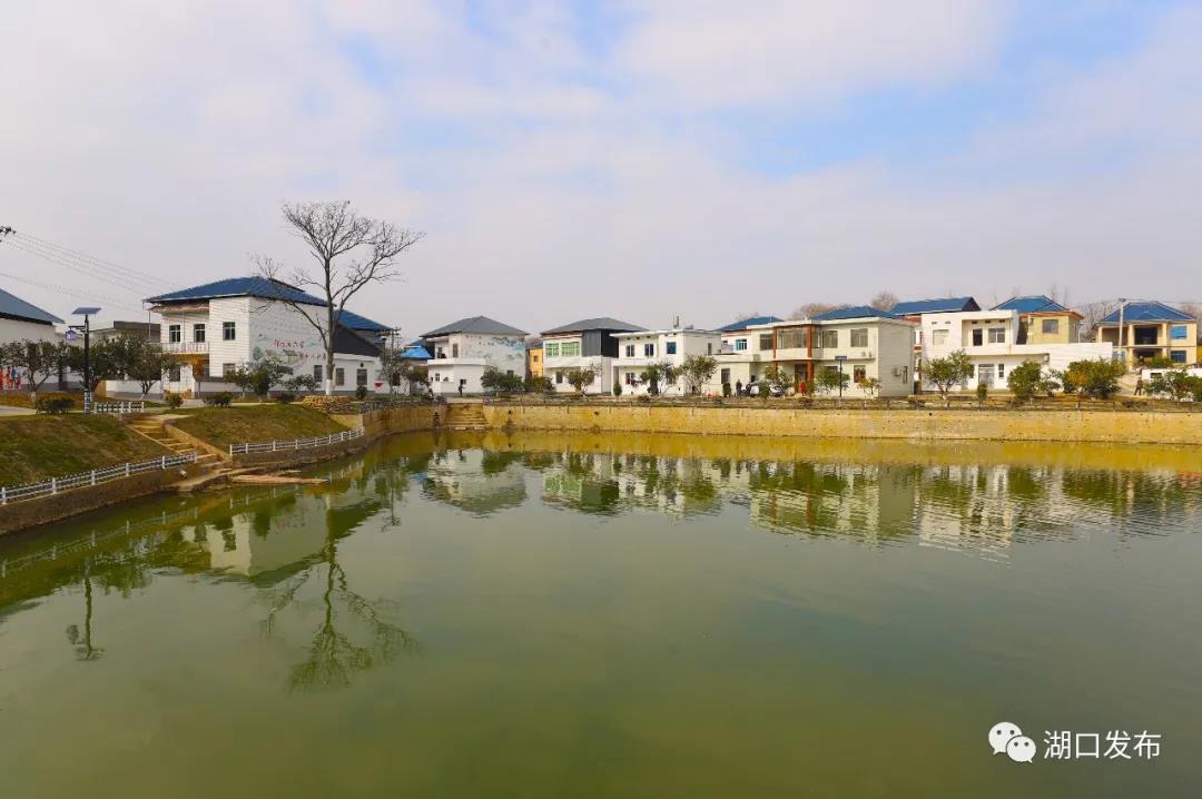 湖口GDP_湖口中学(2)